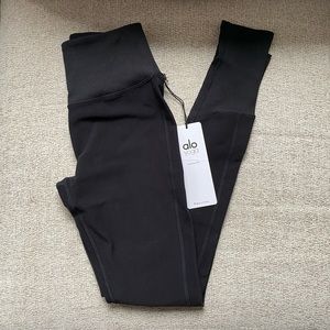 Alo Yoga High-Waist Lounge Legging NWT